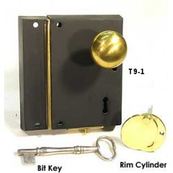 D. C. Mitchell T9-1 Vertical Iron Privacy Lock, 5 -3/4" x 3 -7/8" w/ 1 -3/4" Round Knob